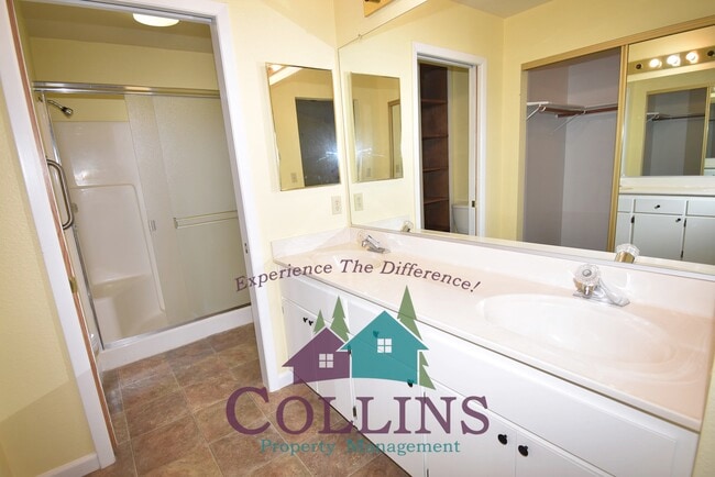 Building Photo - 116 Stanford Ct