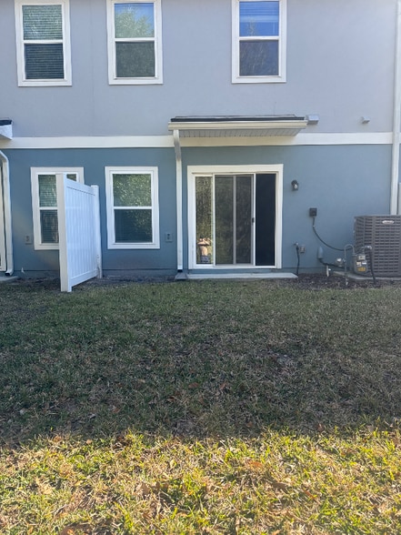 Building Photo - 1607 Cluny Rd