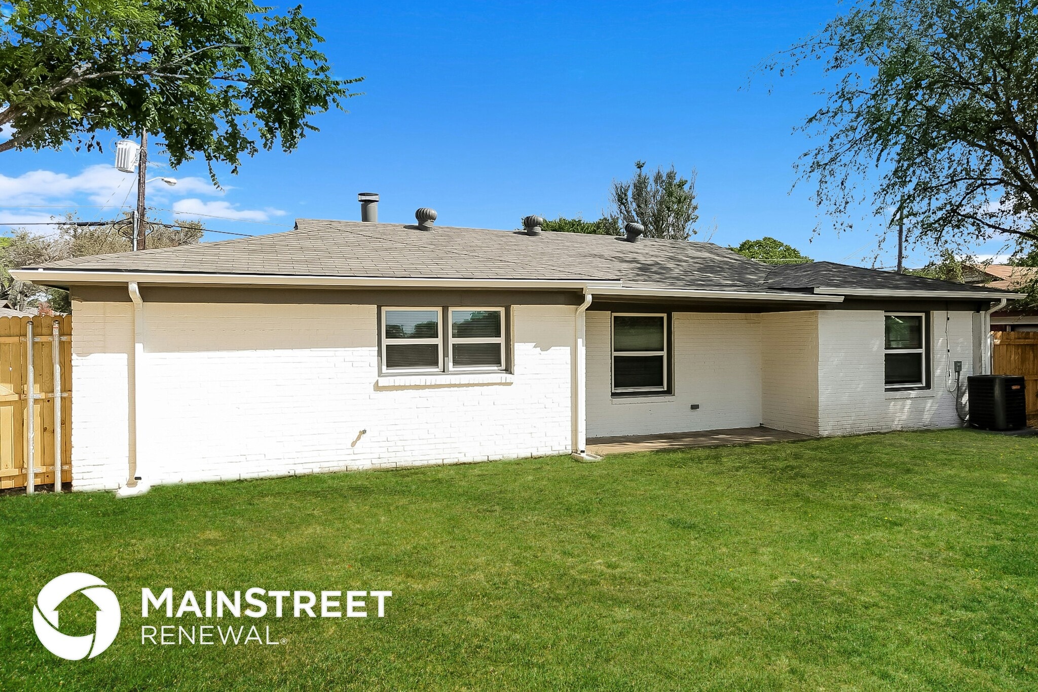 Building Photo - 317 Worthy St