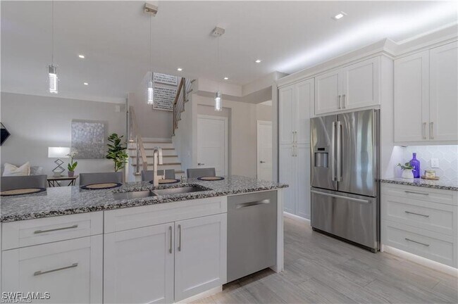 Building Photo - 5544 Lago Villaggio Way