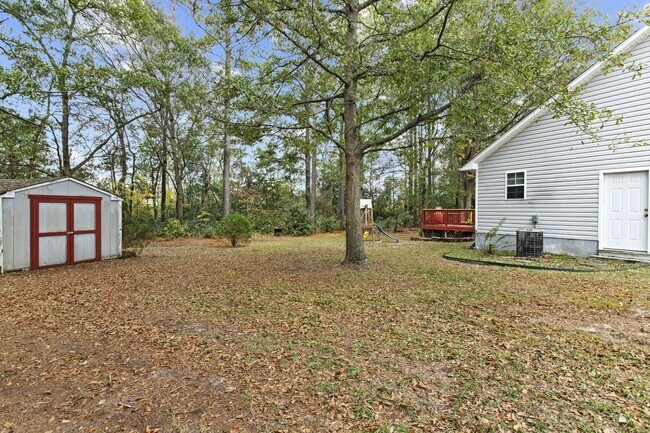 Building Photo - 206 Chokecherry S
