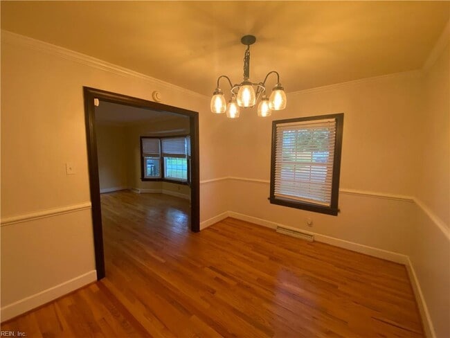 Building Photo - 2904 Evergreen Ct