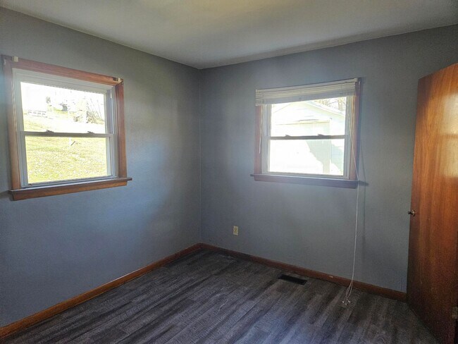 Building Photo - Single Family Rental Home - 3BR-1BA - New Haven MO 63068