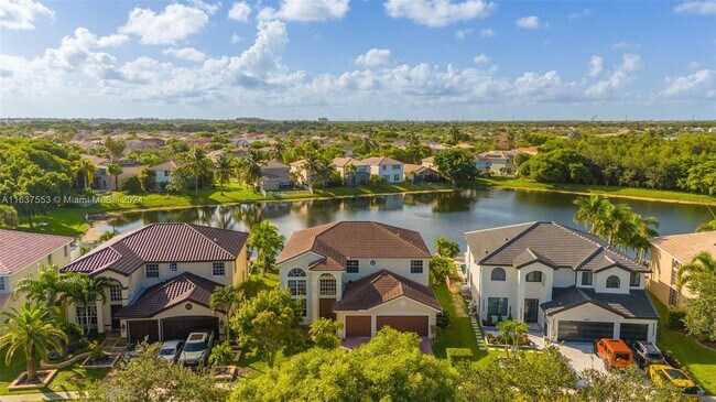 Building Photo - 2231 SW 164th Ave