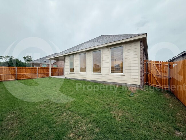 Building Photo - 726 Madrono Dr