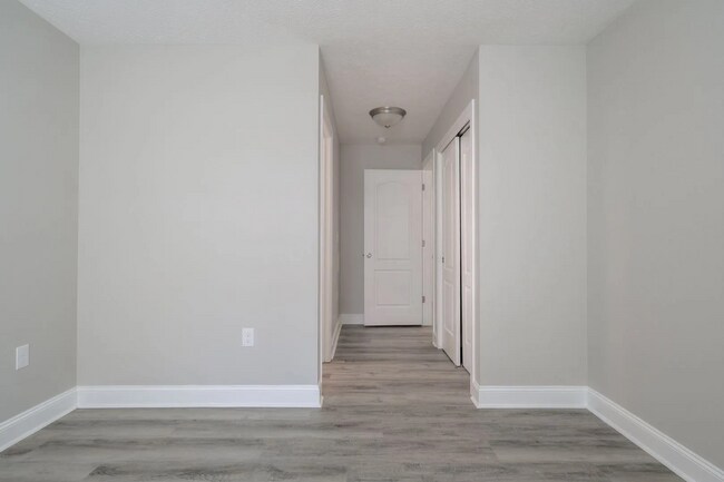 Building Photo - 3 Bed, 3 1/2 Bath, Close to I81 and US460