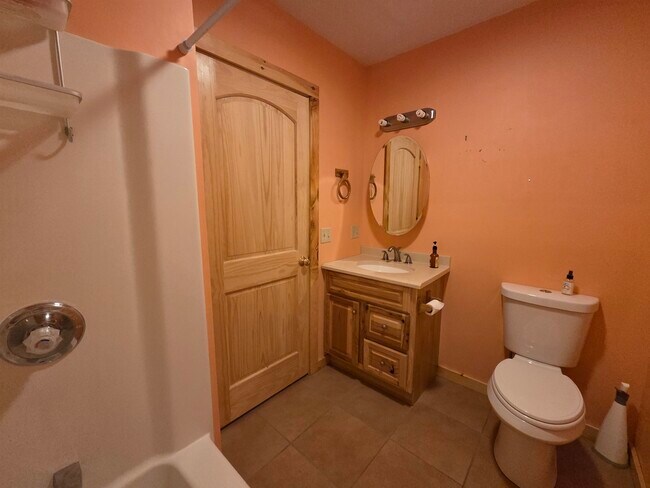 Building Photo - 18 Mirror Lk Hts