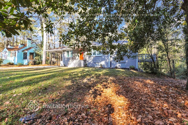 Building Photo - 1843 Campbellton Rd SW