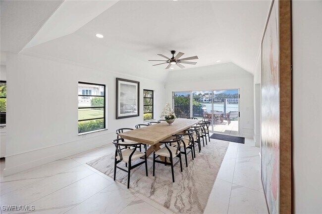 Building Photo - 4455 Gordon Dr