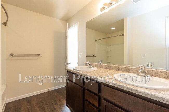 Building Photo - 1518 Sepia Ave