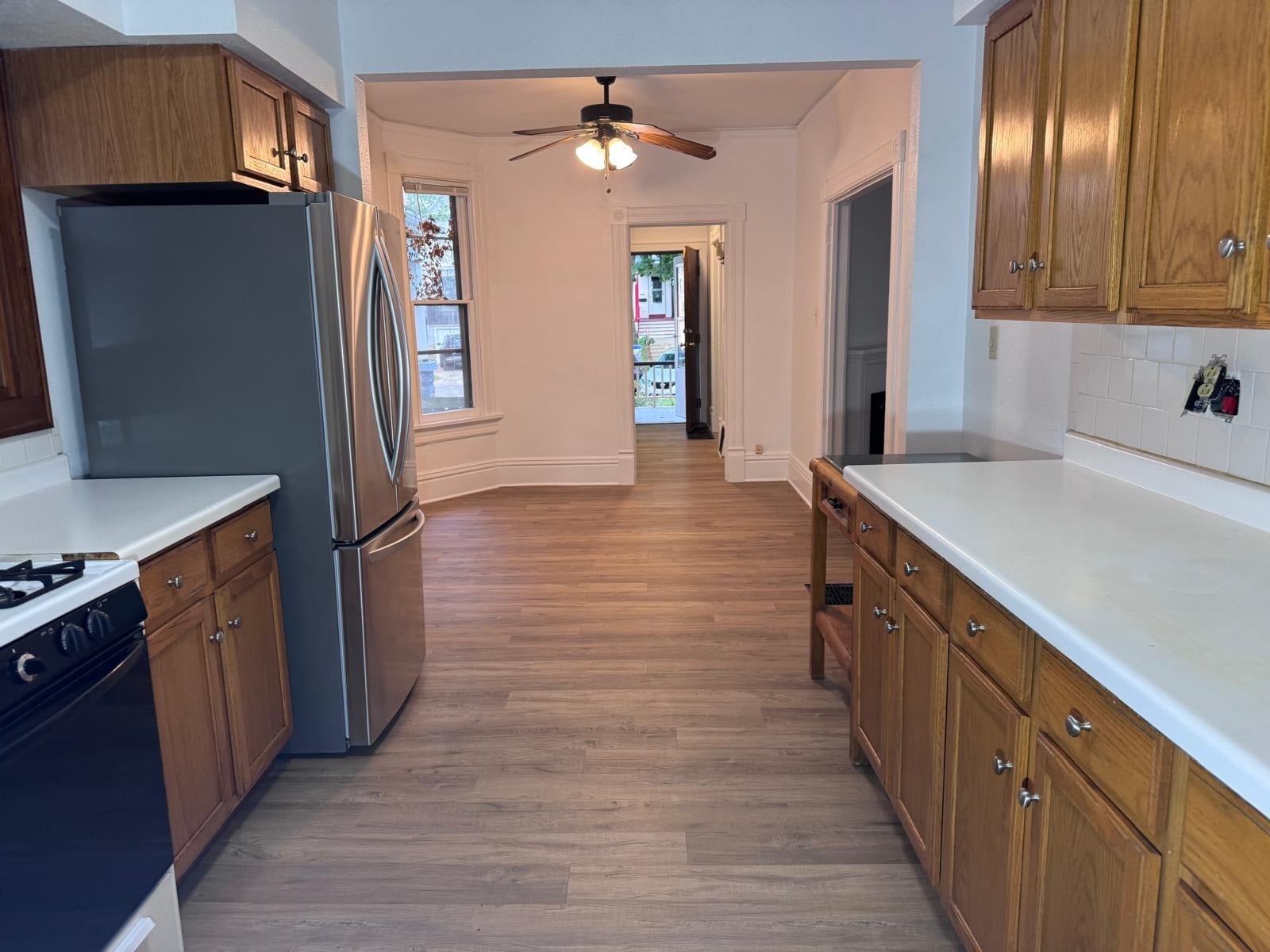 Building Photo - 2577 N Frederick Ave