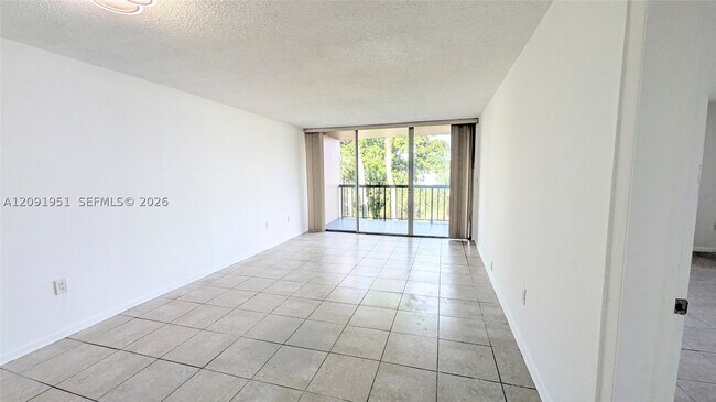 Building Photo - 10865 SW 112th St