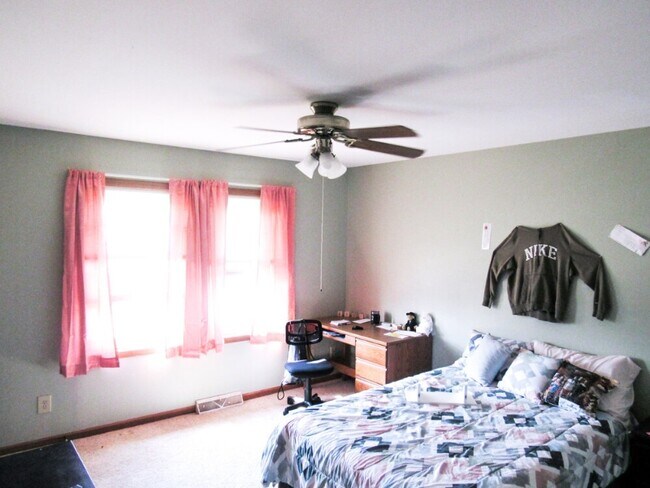 Building Photo - 607 Marvin Ave