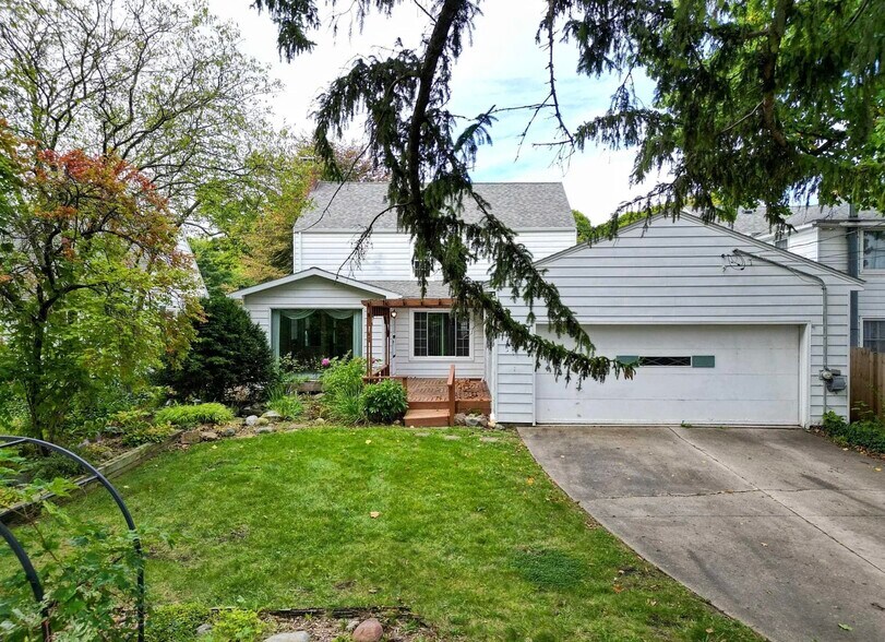 Building Photo - 1009 S Kinney Ave