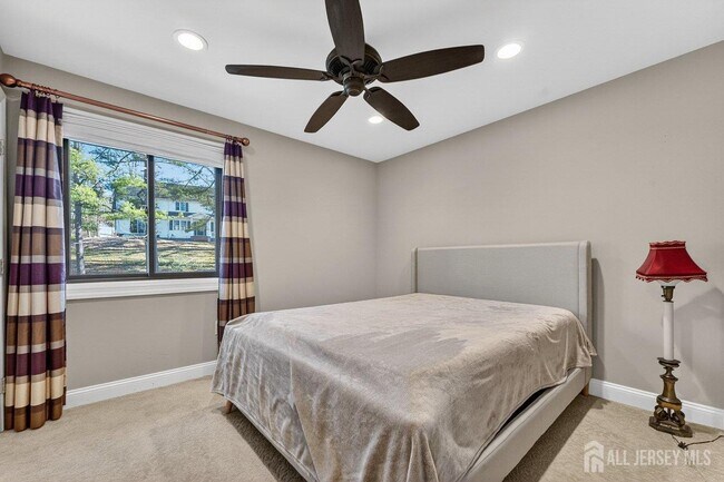 Building Photo - 2289 Brookside Dr