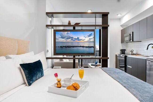 Building Photo - 398 NE 5th St