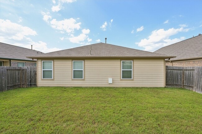 Building Photo - 2222 Mountain Quail Wy
