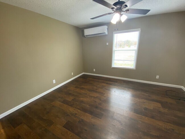 Building Photo - 22474-224D2 Restful Ln