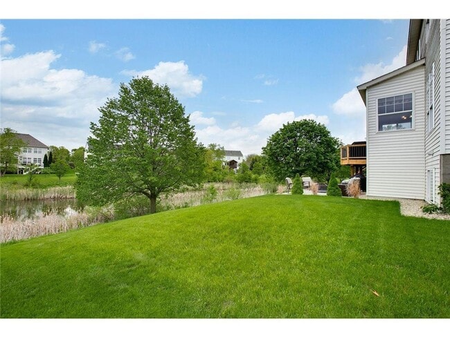 Building Photo - 730 Tilia Ln