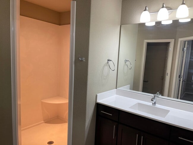 Building Photo - Willow Creek Estates - BIXBY SCHOOLS - 4 B...