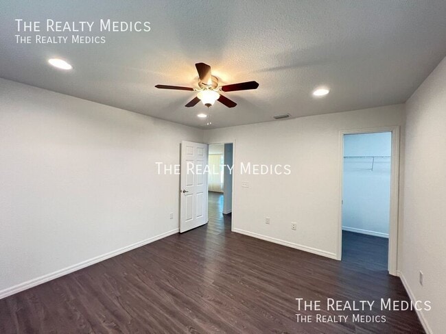 Building Photo - 111 Fisher Rd