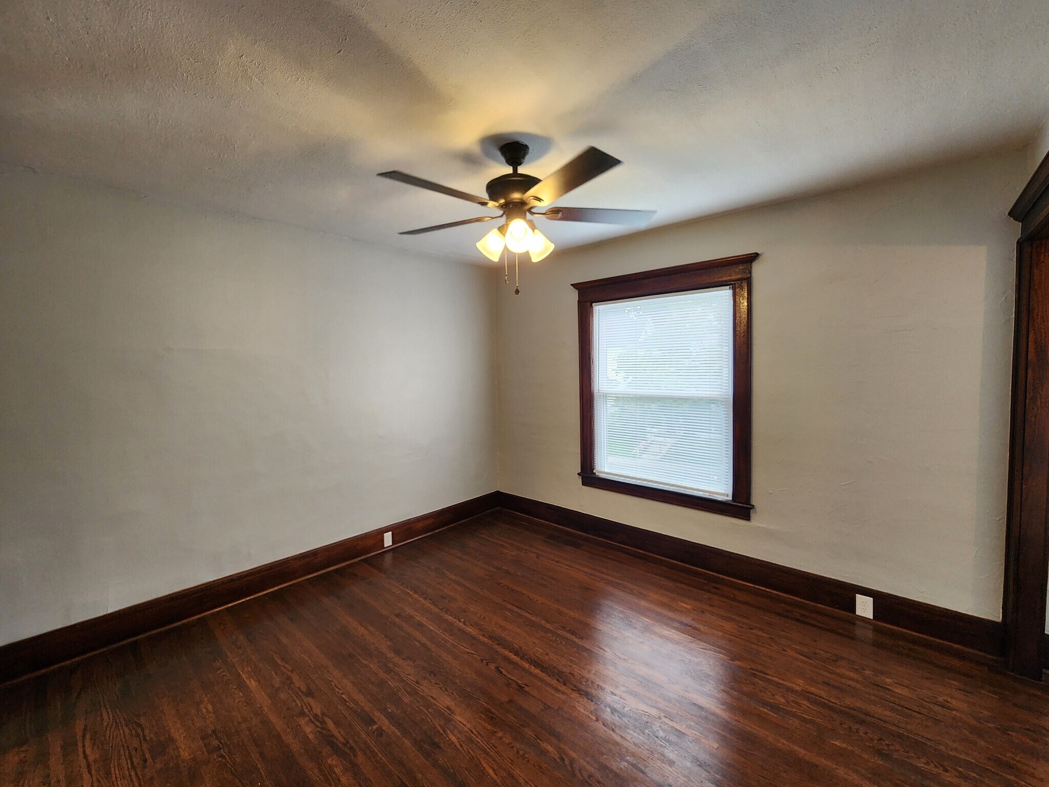 Building Photo - 260 Tennyson Ave