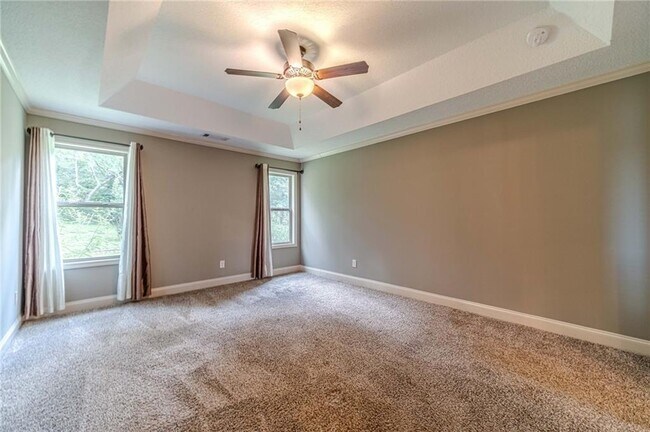 Building Photo - 511 Lena Dr