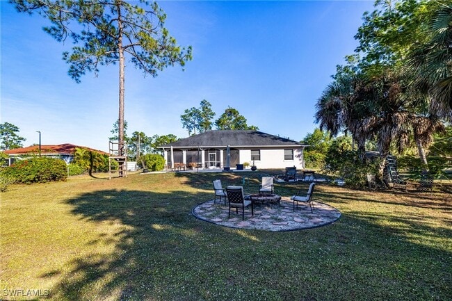 Building Photo - 461 Everglades Blvd N