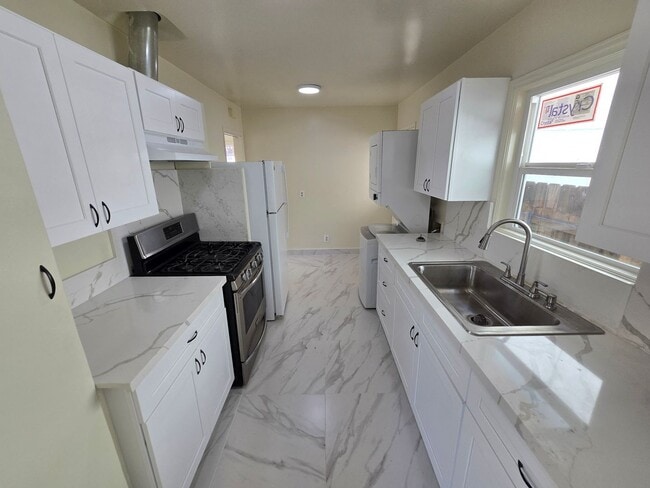 Building Photo - 3630 32nd St