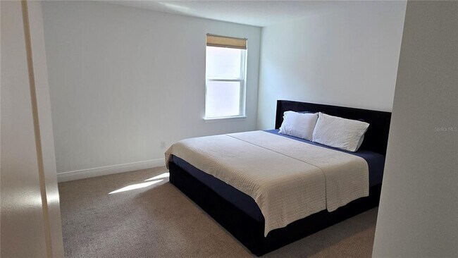 Building Photo - 2268 Broadbrook Dr