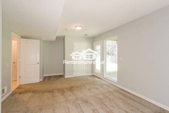 Building Photo - Northland 3 Bd/2Bth Home.