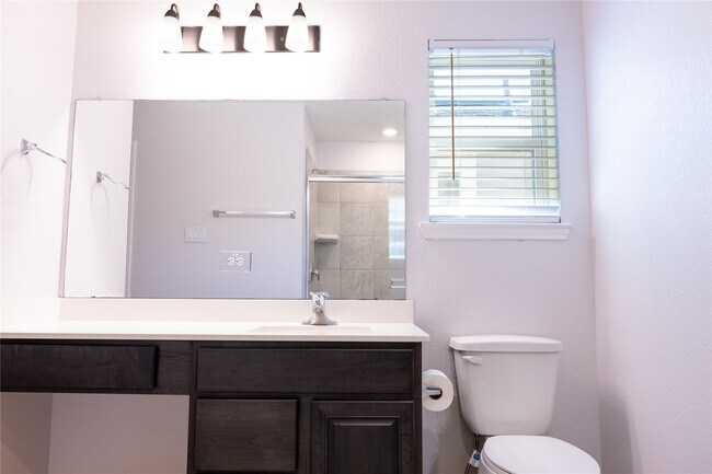 Building Photo - 623 Ash Mill Dr