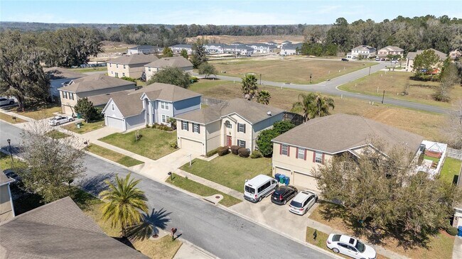 Building Photo - Private Oasis in the Heart of Alachua