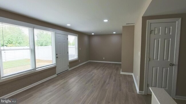 Building Photo - 2050 Nike Dr