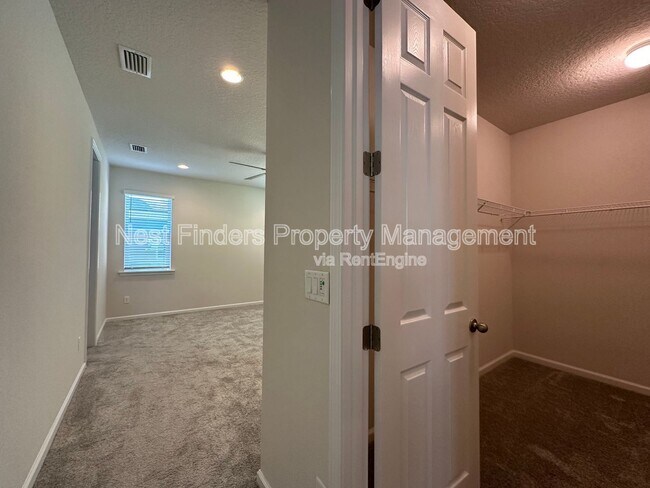 Building Photo - 282 Little Bear Run