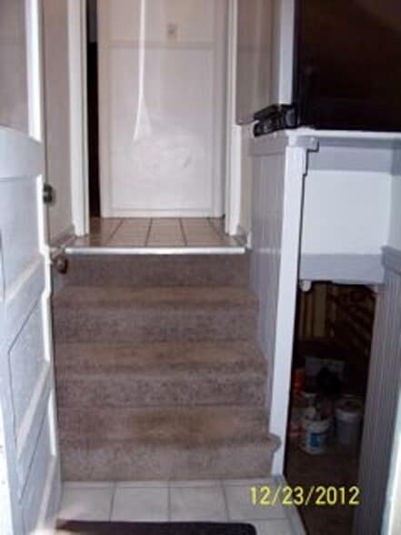 Building Photo - 1110 S 900 E