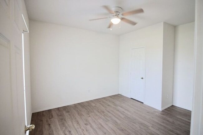 Building Photo - Coming Soon Off Hwy 920 | 3BR/2BA Weatherford Duplex Home Minutes from Downtown Square & Ric Will...