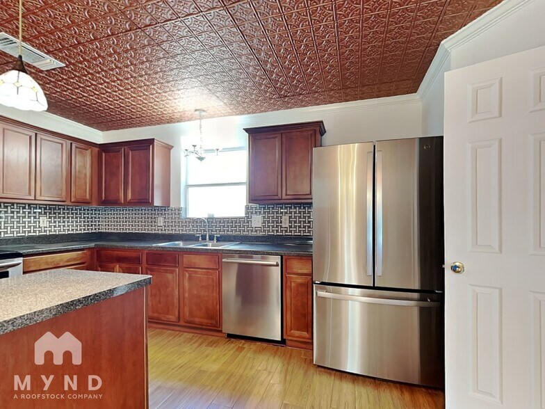 Building Photo - 8715 Veranda Ct