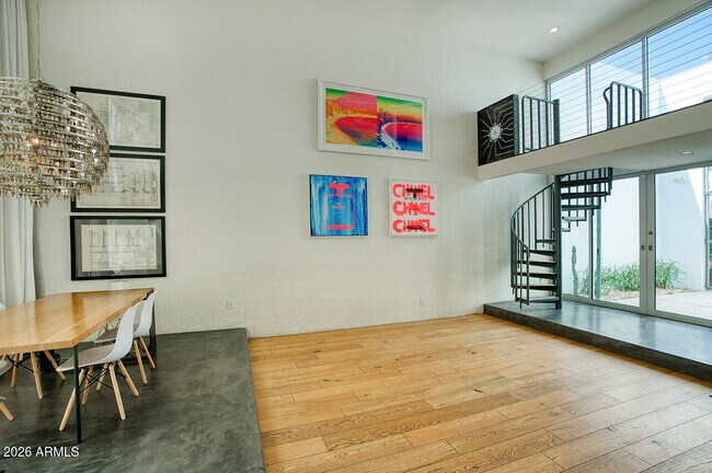 Building Photo - 3261 E Camelback Rd