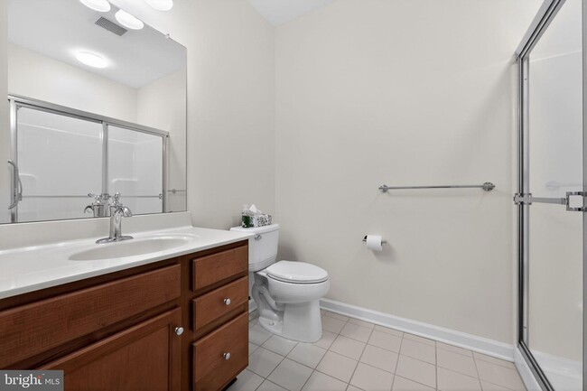 Building Photo - 1014 Creekside Dr