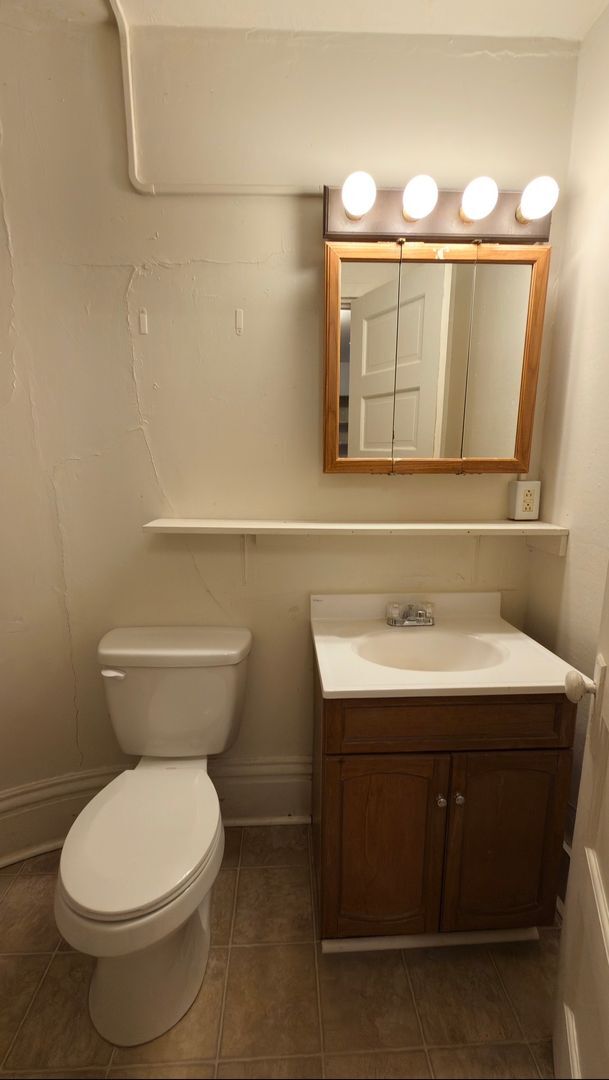 Building Photo - ALL UTILITIES INCLUDED