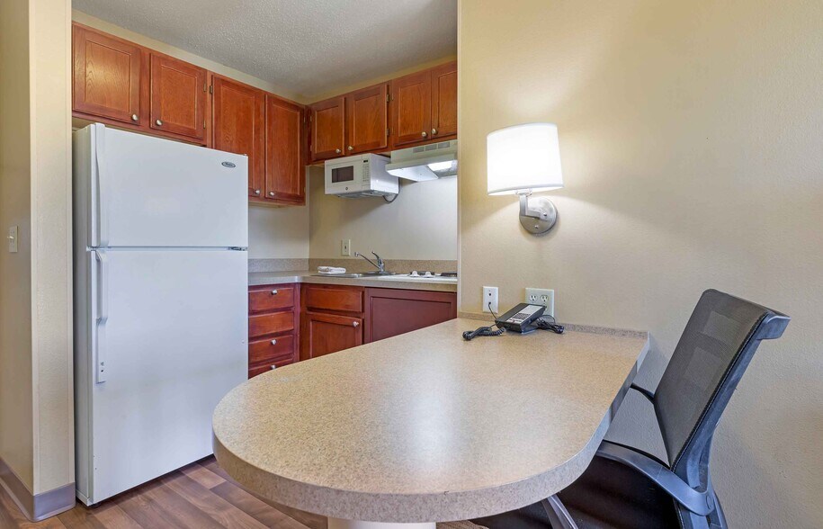 Building Photo - Furnished Studio-Denver - Aurora North