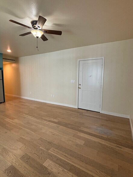 Building Photo - 2918 S Normandie Ave