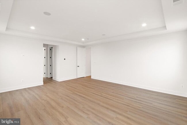 Building Photo - 849 N Manchester St