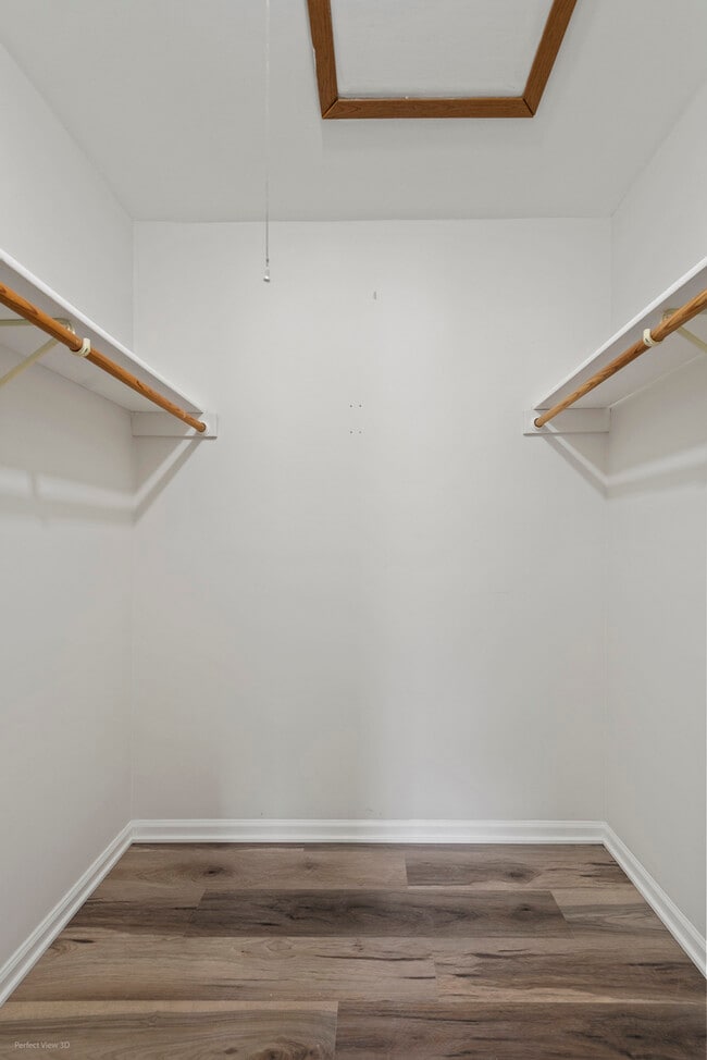 Building Photo - 231 Ivy Ct