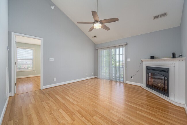 Building Photo - 623 Wyndhurst Dr