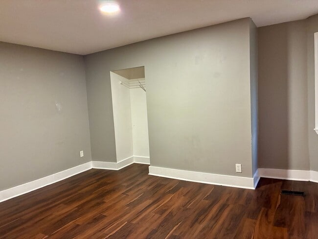 Building Photo - MOVE IN SPECIAL! $100 SECURITY DEPOSIT