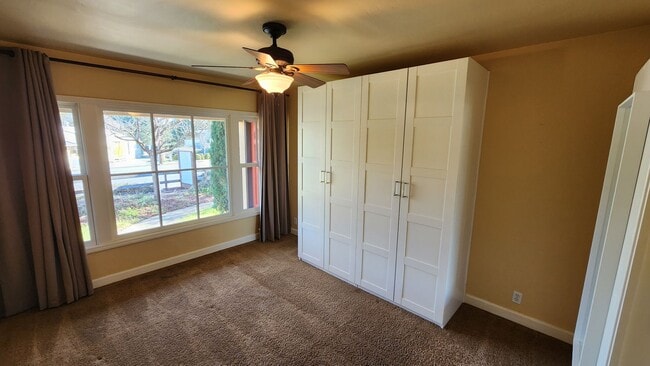 Building Photo - Excellent Location In Sebastopol. Across the street from Handline and Beekind. Commercial Busines...