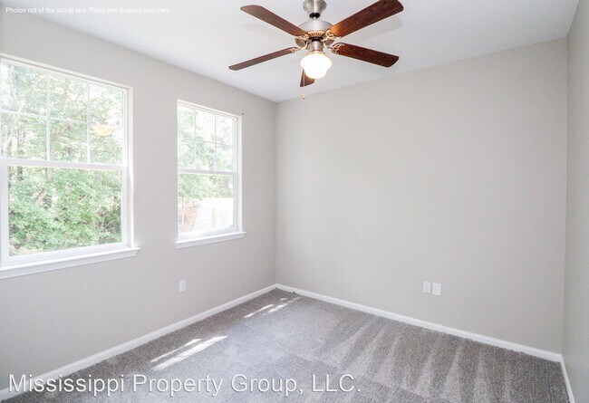Building Photo - 3 br, 3 bath House - 234 Town Center Drive