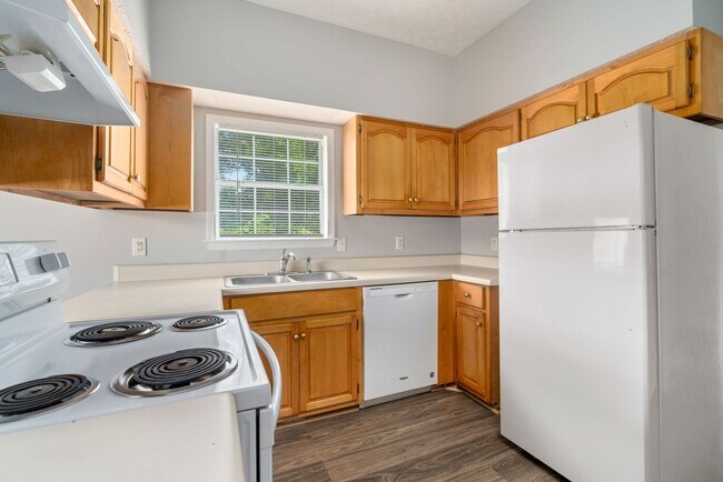 Building Photo - 3-Bed, 3-Bath Duplex Minutes from Auburn Shopping & Dining